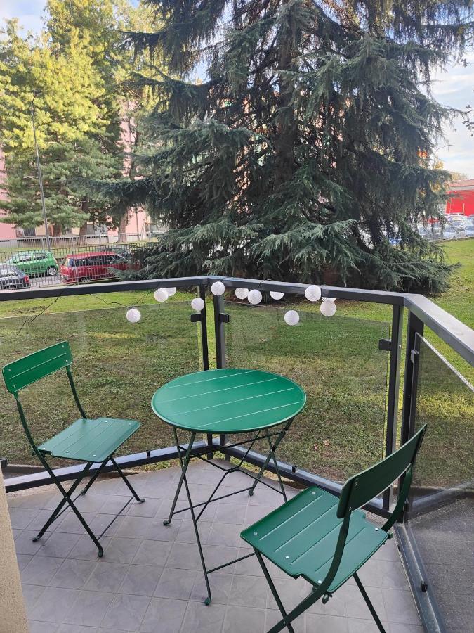 Appartamento Elegante Bilocale A Con Balcone Milano