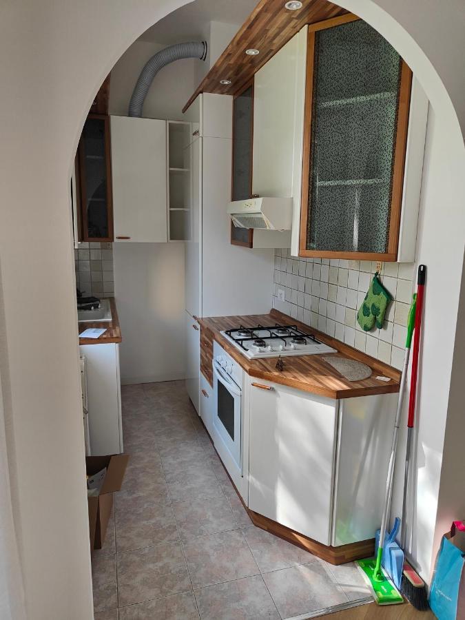 Appartamento Elegante Bilocale A Con Balcone Milano